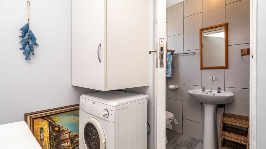 2 Bedroom Property for Sale in Hartenbos Central Western Cape